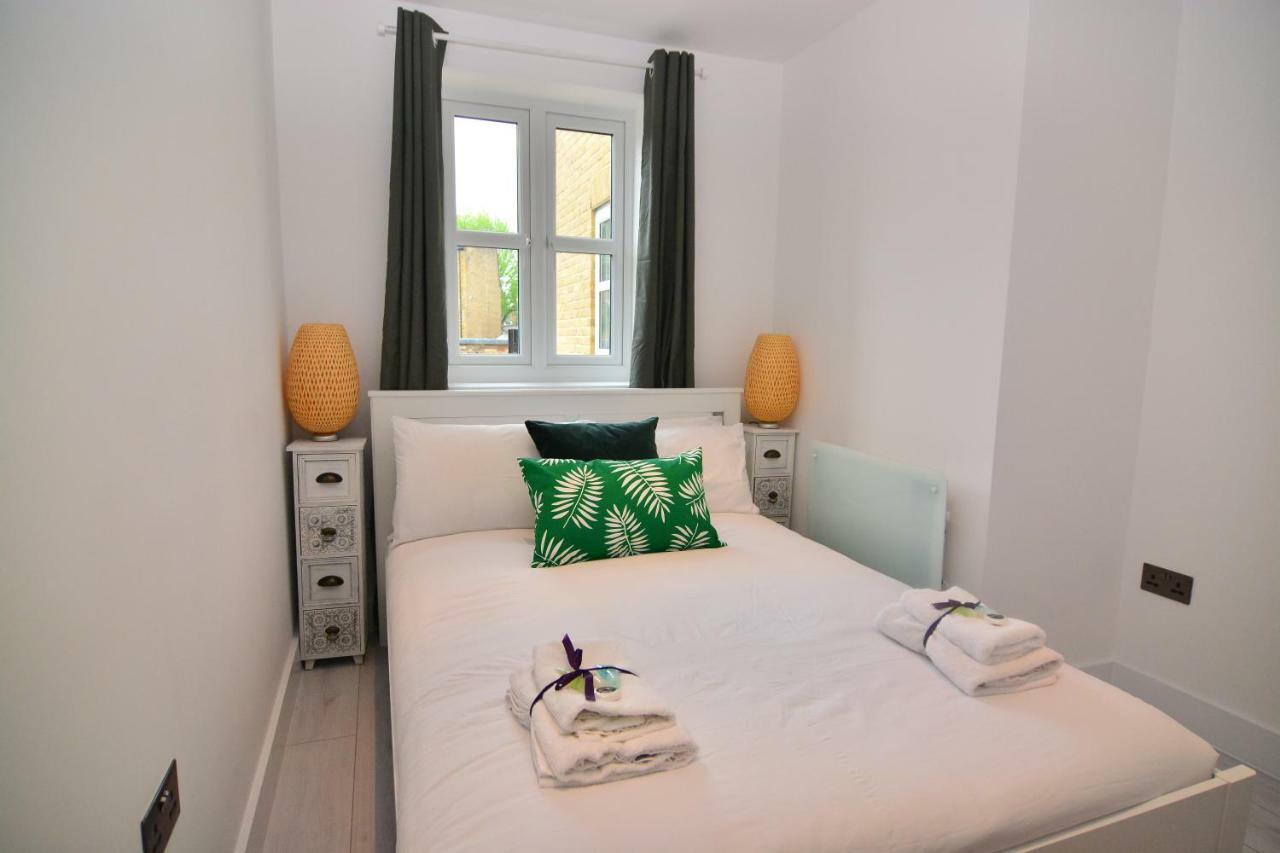 Apartment Wharf - Macarena Apartments 런던 외부 사진