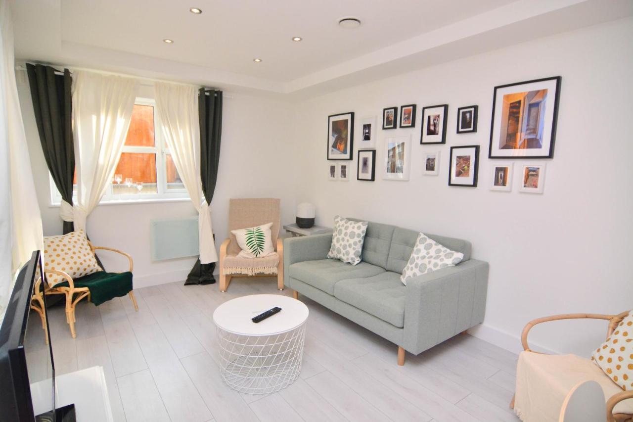 Apartment Wharf - Macarena Apartments 런던 외부 사진